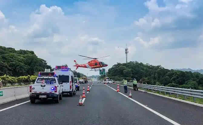 龙文区高速公路汽车救援案例