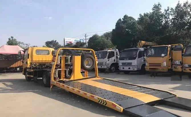 龙文区汽车中途维修案例